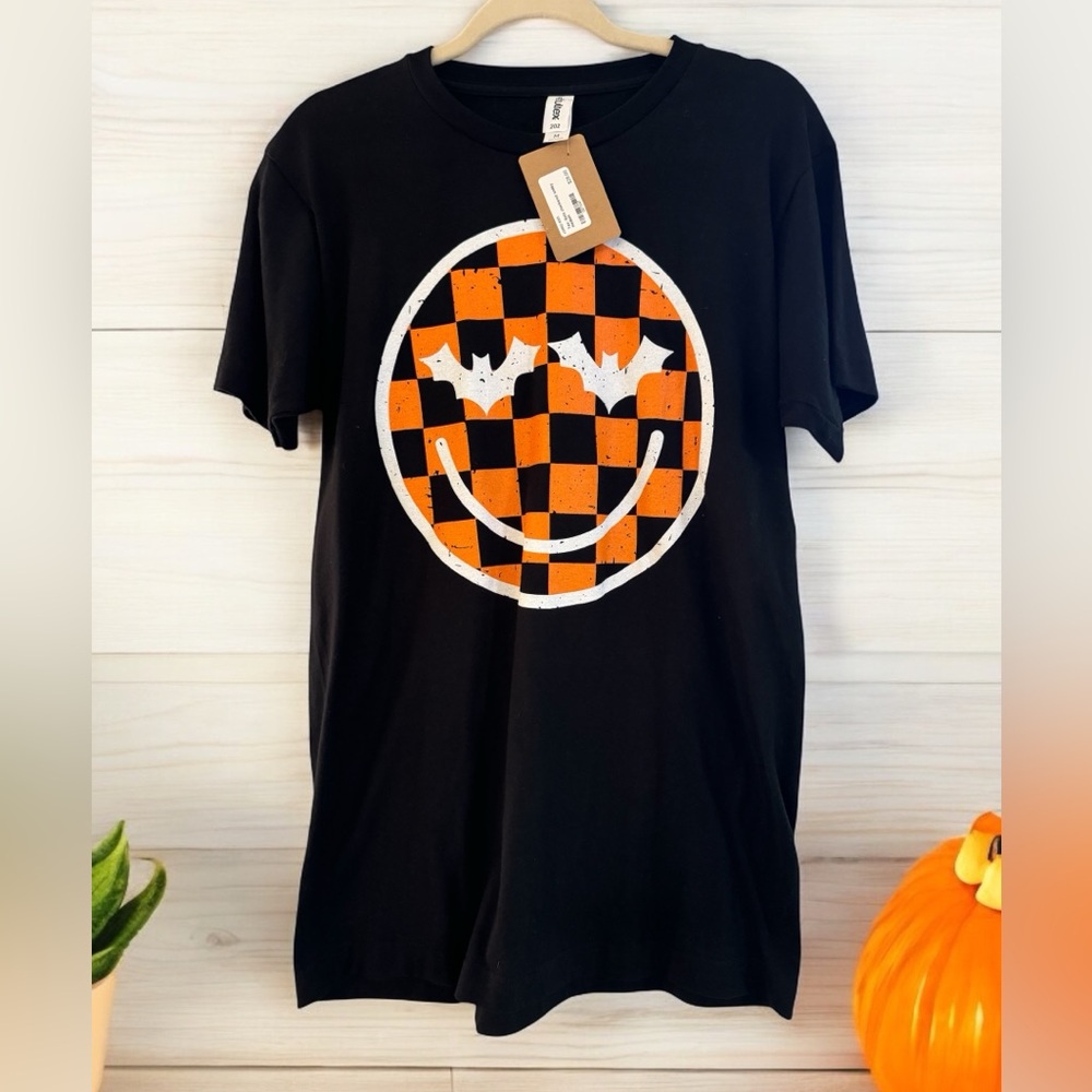 NWT Halloween Bat Smile Graphic Tee, Black/Orange, Women’s XL & M
